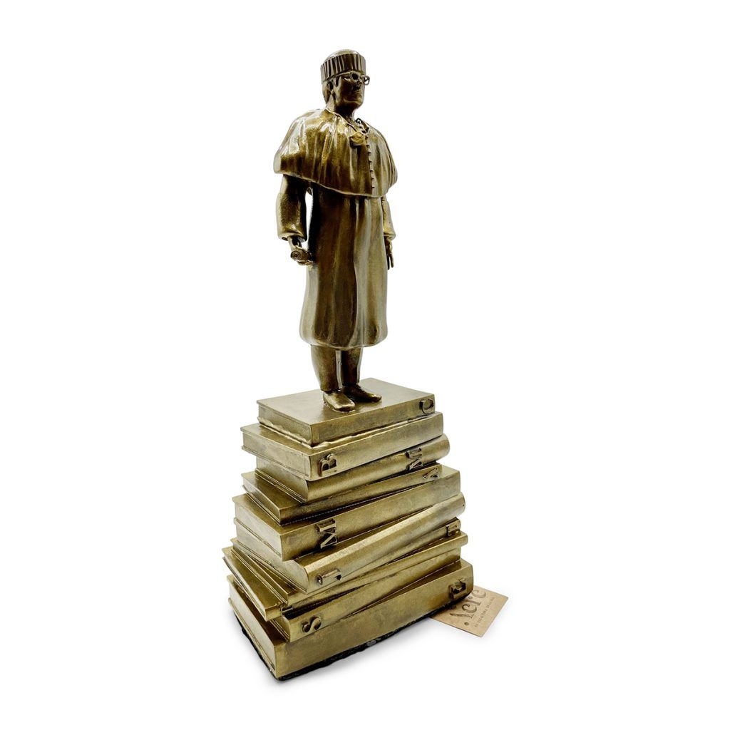 Escultura-personalizada-graduacion