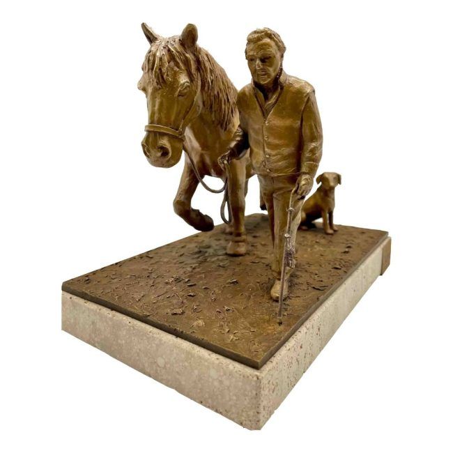 Escultura-personalizada-caballo-delantero