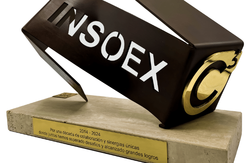 escultura-personalizada-empresa