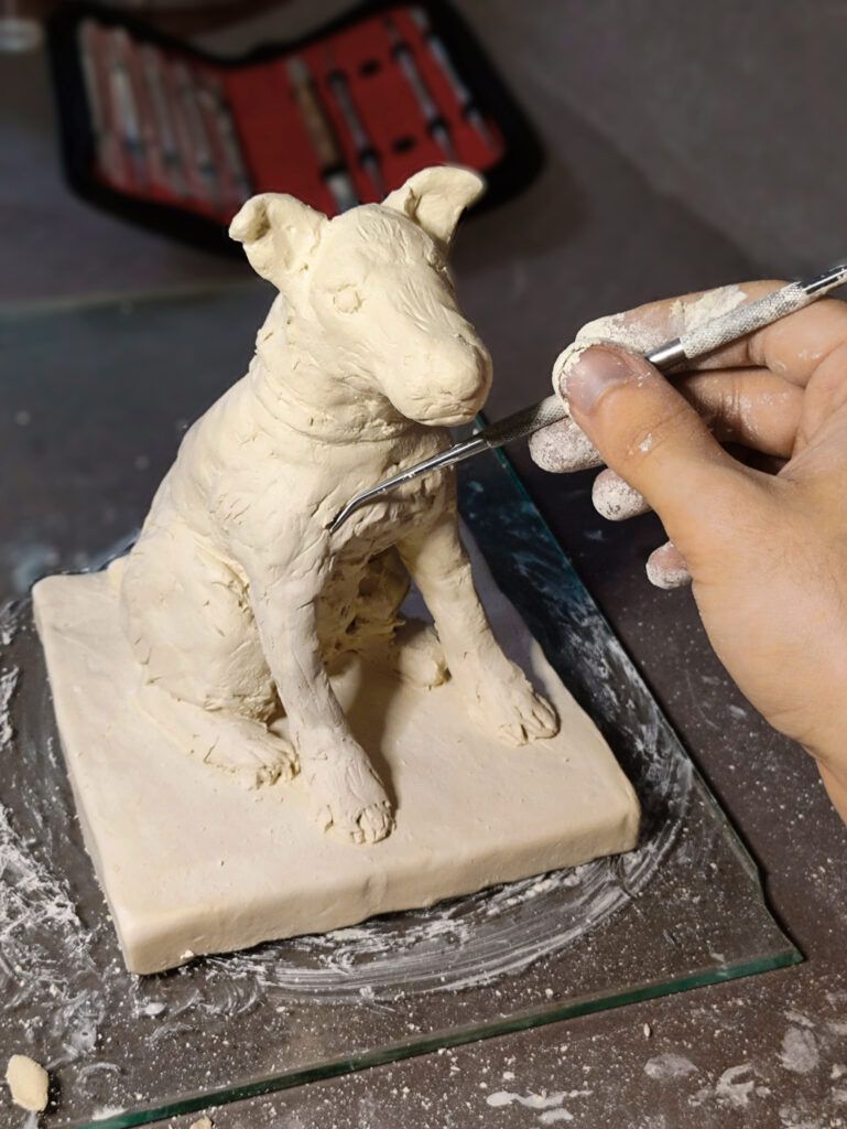 escultura-personalizada Mascota en cerámica fría